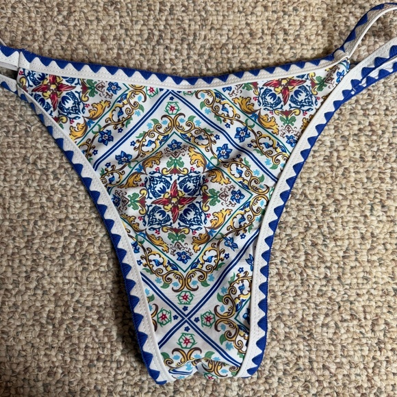 BIKINX Womens Swimsuits Micro Bikini Ditsy Floral Two Piece Set - Picture 4 of 5